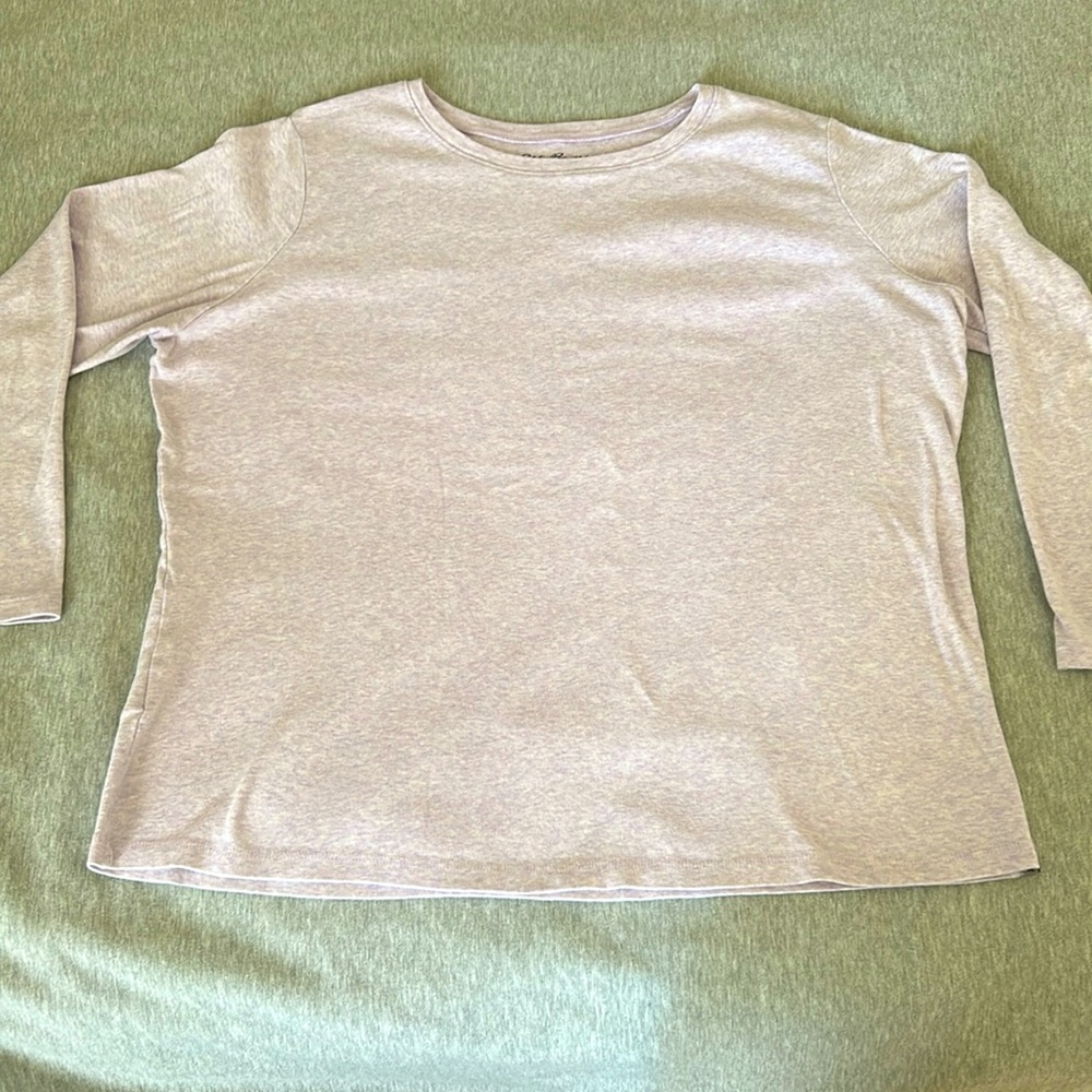 Eddie Bauer long sleeve, heather lilac color, size 2X